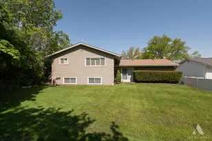 6425 Clark Dr, Woodridge, IL 60517 - Photo 38