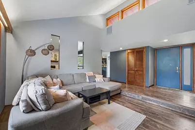 2005 Clover Court E, Champaign, IL 61821 - Photo 6
