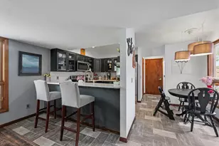 2005 Clover Ct E, Champaign, IL 61821 - Photo 12