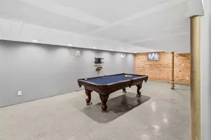 4 E Madison St, Villa Park, IL 60181 - Photo 14