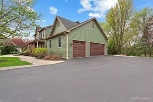 7645 Farrell Dr, Lakewood, IL 60014 - Photo 2