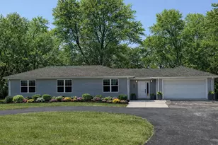 8418 Meadowbrook Dr, Burr Ridge, IL 60527 - Photo 2