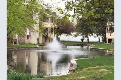 183 N Waters Edge Drive W #301, Glendale Heights, IL 60139 - Photo 6