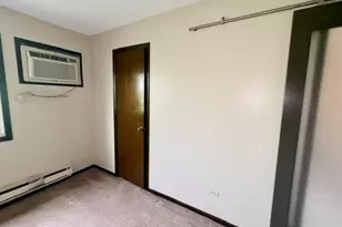 183 N Waters Edge Dr W, Glendale Heights, IL 60139 - Photo 20