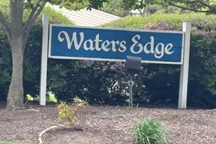 183 N Waters Edge Dr W, Glendale Heights, IL 60139 - Photo 10