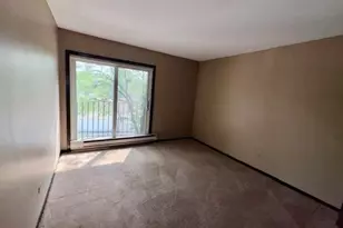 183 N Waters Edge Dr W, Glendale Heights, IL 60139 - Photo 24