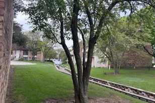183 N Waters Edge Dr W, Glendale Heights, IL 60139 - Photo 8