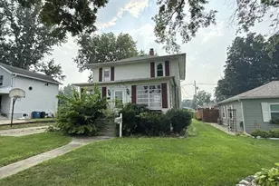 805 Marcy St, Ottawa, IL 61350 - Photo 2