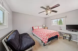 8243 N Washington St, Niles, IL 60714 - Photo 14