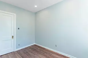 3720 W Eddy St, Chicago, IL 60618 - Photo 6