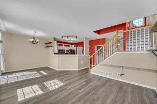 574 N Fox Trl, Round Lake, IL 60073 - Photo 12