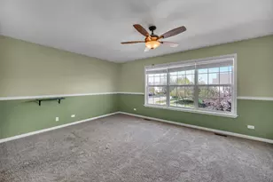 574 N Fox Trl, Round Lake, IL 60073 - Photo 22