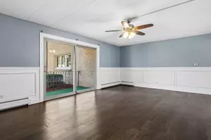 6136 S Kensington Ave, Countryside, IL 60525 - Photo 4