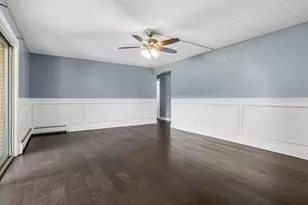 6136 S Kensington Ave, Countryside, IL 60525 - Photo 6