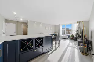 1325 N State Pkwy, Chicago, IL 60610 - Photo 12