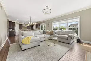 601 Oak Ln, South Elgin, IL 60177 - Photo 14