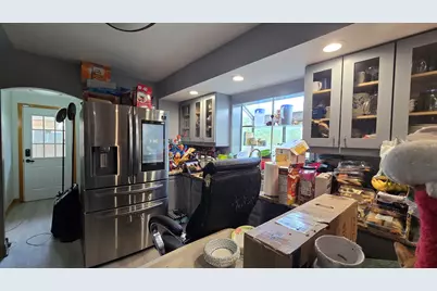 8513 Keystone Avenue, Skokie, IL 60076 - Photo 2