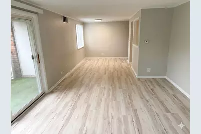 1104 Mercury Drive #1B, Schaumburg, IL 60193 - Photo 2