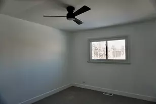 2018 E Ivy Ln, Mount Prospect, IL 60056 - Photo 18