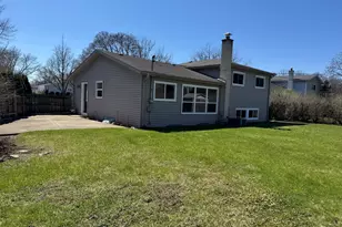 2018 E Ivy Ln, Mount Prospect, IL 60056 - Photo 32
