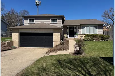 2018 E Ivy Lane, Mount Prospect, IL 60056 - Photo 1