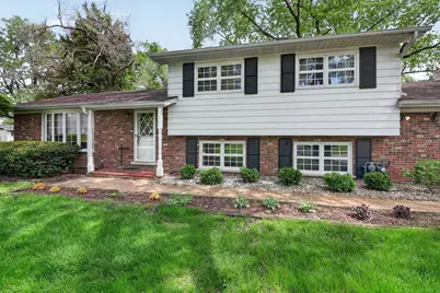8607 Main Street, Downers Grove, IL 60516 - Photo 2