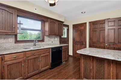 8607 Main Street, Downers Grove, IL 60516 - Photo 12