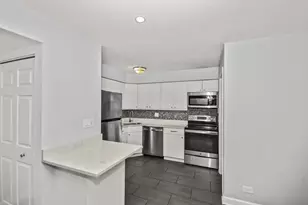 7248 Dixon St, Forest Park, IL 60130 - Photo 6