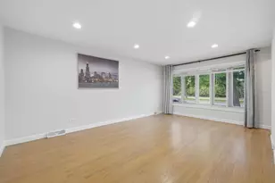 3919 N Cumberland Ave, Chicago, IL 60634 - Photo 8