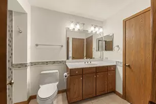 9371 Windsor Pkwy, Tinley Park, IL 60487 - Photo 16