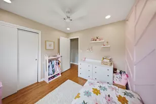 11N980 Almora Terrace, Elgin, IL 60124 - Photo 16