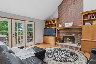 2374 Pepper Tree Court, Lisle, IL 60532 - Photo 6