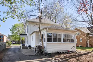 436 W Washington St, Marengo, IL 60152 - Photo 2