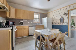 436 W Washington St, Marengo, IL 60152 - Photo 8