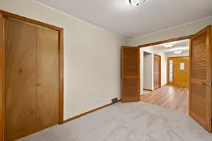 10817 Bonnie Brae Rd, Huntley, IL 60142 - Photo 14