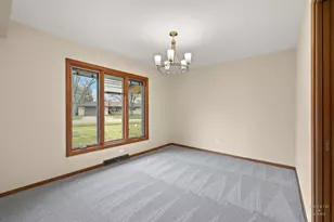 10817 Bonnie Brae Rd, Huntley, IL 60142 - Photo 20