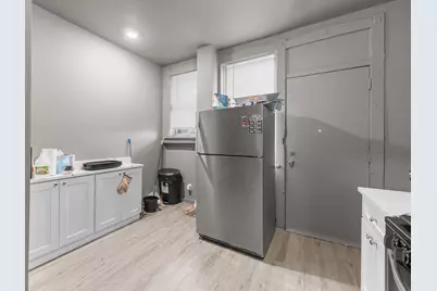 6140 S Eberhart Avenue, Chicago, IL 60637 - Photo 8