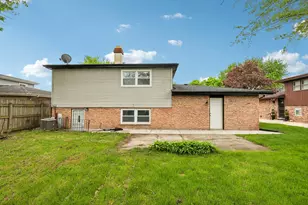 15631 East End Ave, Dolton, IL 60419 - Photo 36