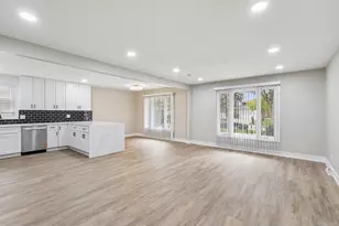 15631 East End Ave, Dolton, IL 60419 - Photo 4