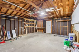 15631 East End Ave, Dolton, IL 60419 - Photo 34