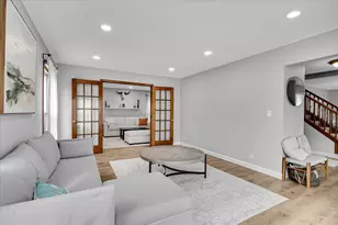1450 Canter Ln, Bartlett, IL 60103 - Photo 12