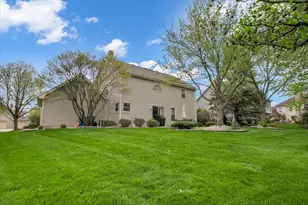 1450 Canter Ln, Bartlett, IL 60103 - Photo 16