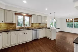 613 Ford Ln, Bartlett, IL 60103 - Photo 4