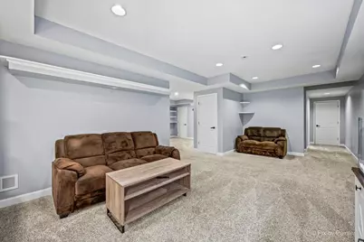 810 Woodridge Trail, McHenry, IL 60050 - Photo 32