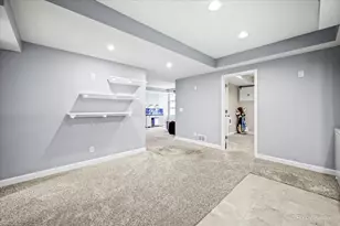 810 Woodridge Trail, McHenry, IL 60050 - Photo 34