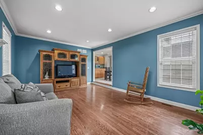 810 Woodridge Trail, McHenry, IL 60050 - Photo 16