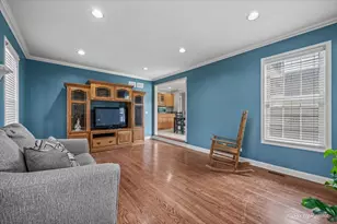 810 Woodridge Trail, McHenry, IL 60050 - Photo 16