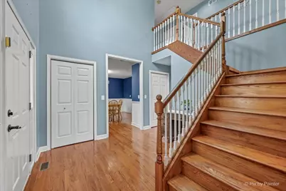 810 Woodridge Trail, McHenry, IL 60050 - Photo 4