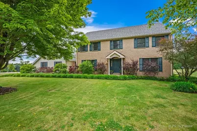 810 Woodridge Trail, McHenry, IL 60050 - Photo 1