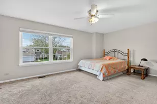 1160 Heavens Gate, Lake in the Hills, IL 60156 - Photo 30
